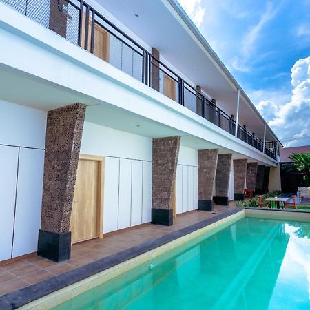Lega Legi Town House Seminyak By The Lavana Exterior photo