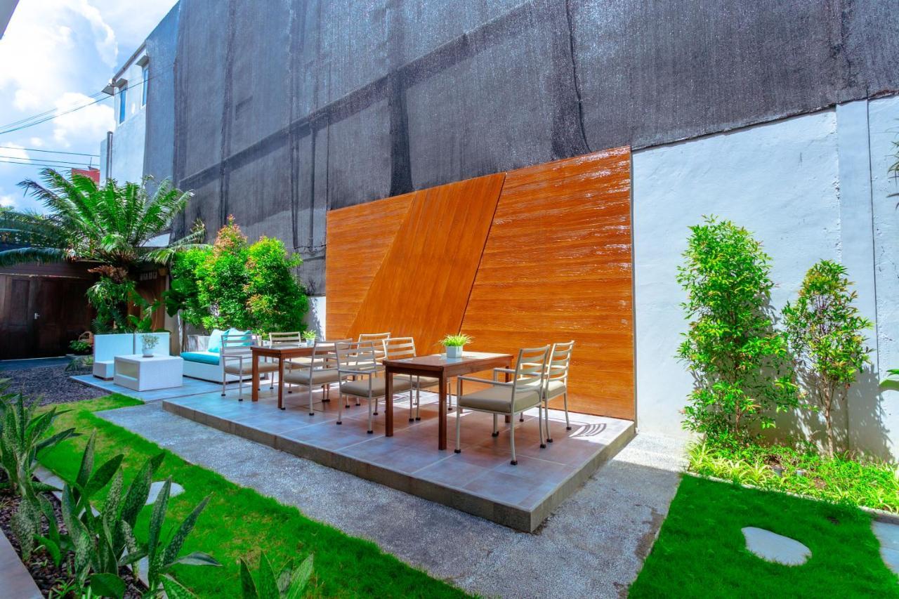 Lega Legi Town House Seminyak By The Lavana Exterior photo