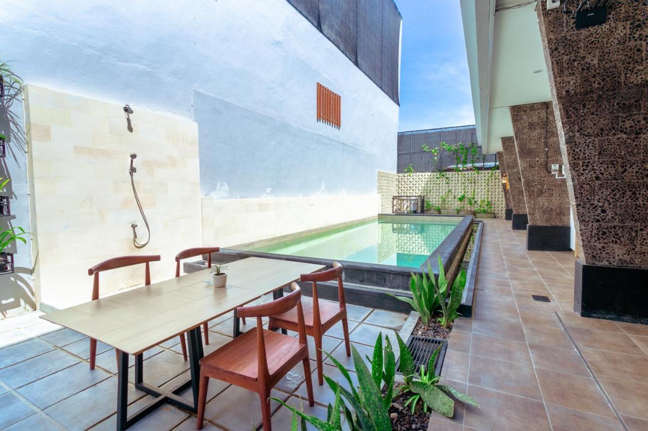 Lega Legi Town House Seminyak By The Lavana Exterior photo
